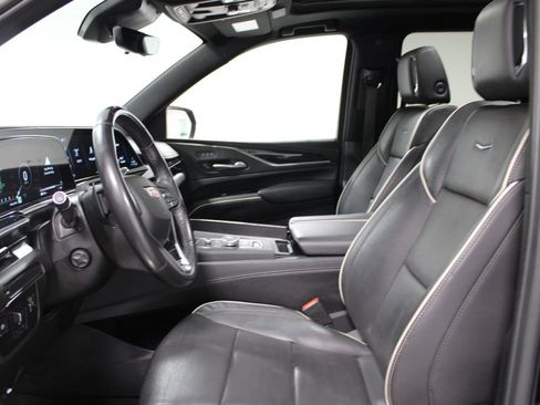Used 2024 Cadillac Escalade ESV Sport RWD image 22