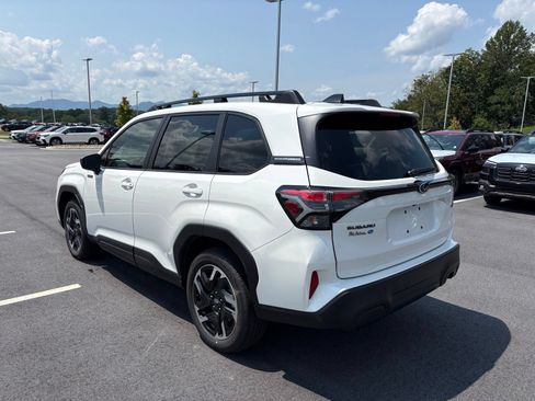 New 2026 Subaru Forester Premium AWD/4WD image 5