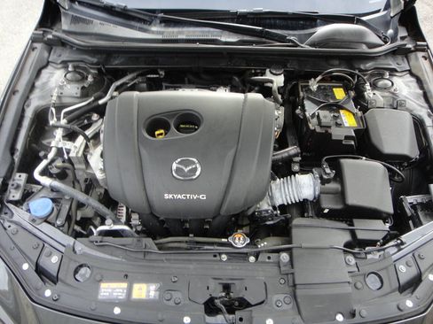 Used 2020 MAZDA MAZDA3 Hatchback w/ Preferred Package image 15