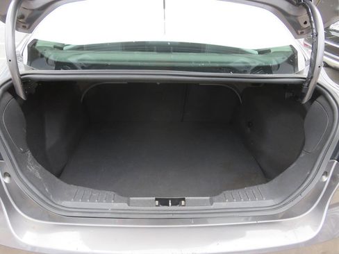 Used 2014 Ford Focus SE w/ Equipment Group 201A FWD image 23