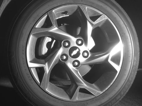 Used 2025 Chevrolet Trax LT FWD image 12