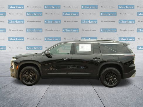 Used 2026 Chevrolet Traverse LT w/ Driver Confidence Package FWD image 9