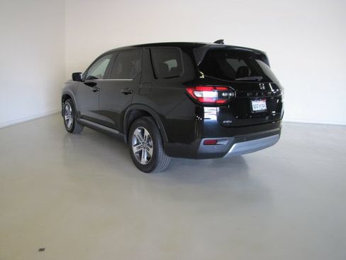 Certified 2025 Honda Pilot EX-L image 22