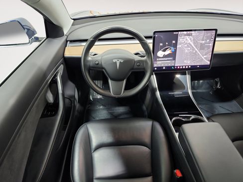 Used 2019 Tesla Model 3 Standard Range Plus RWD image 10