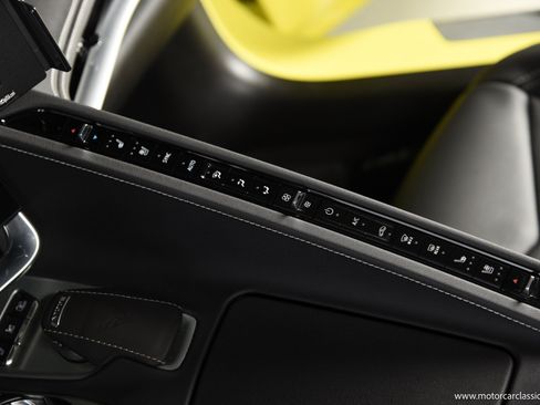 Used 2024 Chevrolet Corvette Z06 RWD image 38