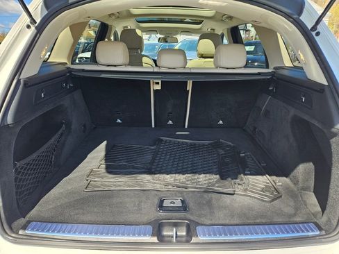 Used 2018 Mercedes-Benz GLC 300 4MATIC image 30