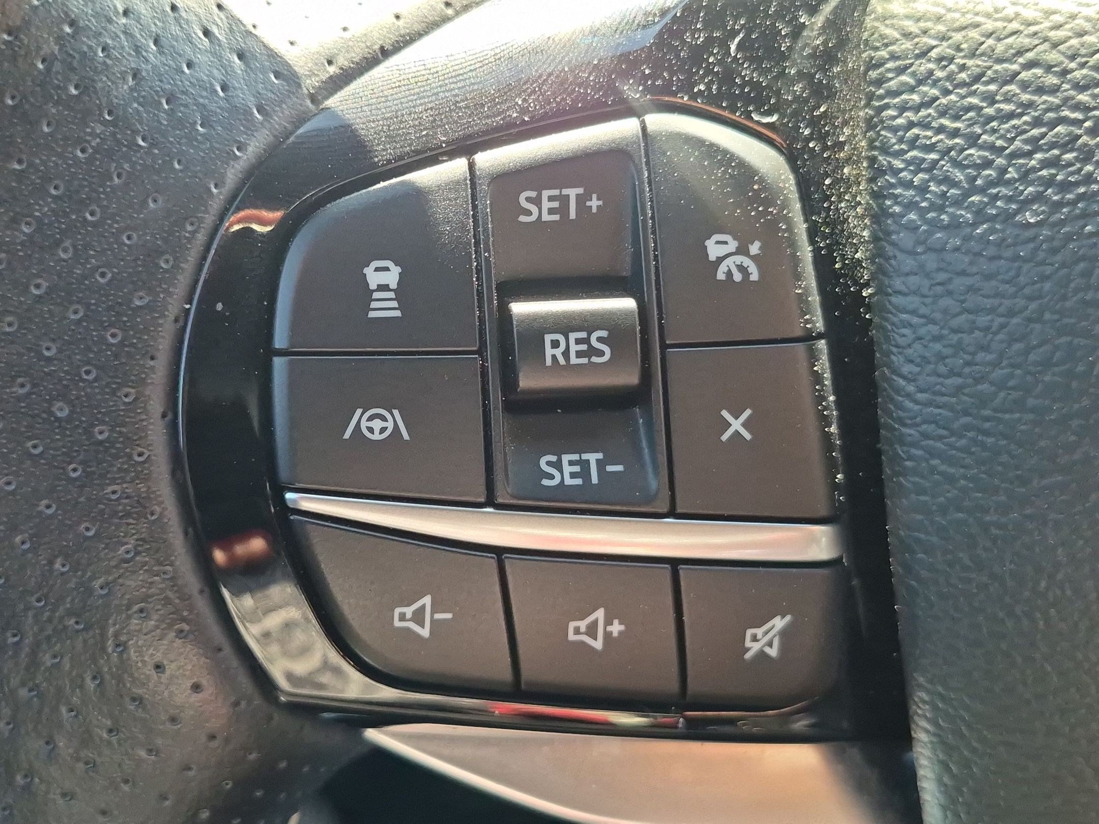 Used 2022 Ford Explorer ST w/ Equipment Group 401A AWD/4WD image 16