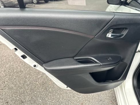 Used 2017 Honda Accord Sport Special Edition image 16