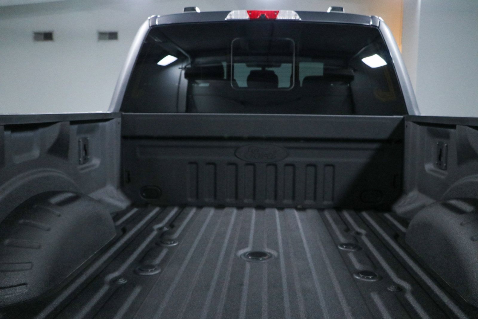 Used 2022 Ford F250 Lariat w/ Black Appearance Package AWD/4WD image 30
