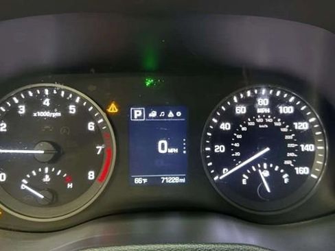 Used 2018 Hyundai Tucson SE image 15