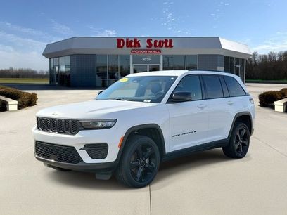 Used 2023 Jeep Grand Cherokee Altitude