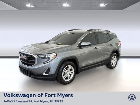 Used 2018 GMC Terrain SLE FWD image 1