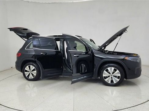 Used 2024 Mercedes-Benz EQB 250+ w/ Driver Assistance Package image 72