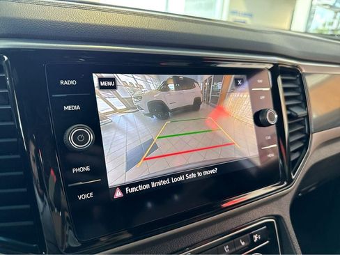 Used 2020 Volkswagen Atlas Cross Sport SEL Premium R-Line AWD/4WD image 24