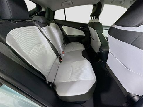 Certified 2016 Toyota Prius Two image 24