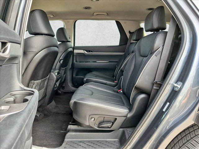 Used 2025 Hyundai Palisade SEL FWD image 18