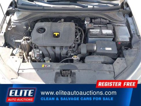 Used 2019 Hyundai Elantra SE w/ Cargo Package image 20