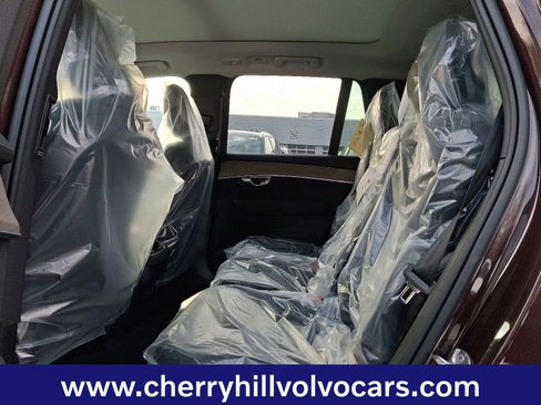 New 2026 Volvo XC90 B6 Plus w/ Protection Package Premier image 7