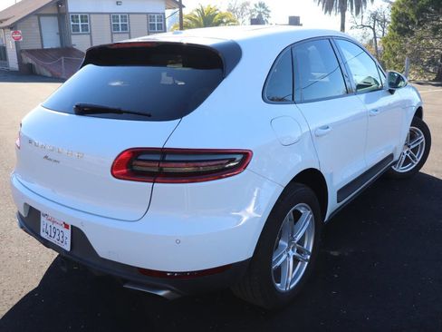 Used 2017 Porsche Macan image 7