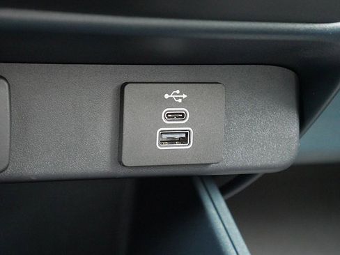 Used 2025 Ford Maverick XLT w/ XLT Luxury Package image 41