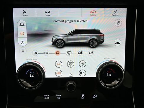 Used 2018 Land Rover Range Rover Velar R-Dynamic SE AWD/4WD image 18