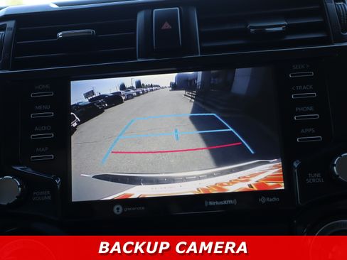 Used 2022 Toyota 4Runner TRD Off-Road AWD/4WD image 21
