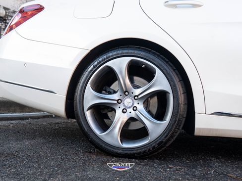 Used 2015 Mercedes-Benz S 550 Sedan w/ Premium 1 Package image 11