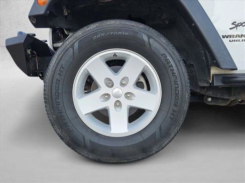 Used 2017 Jeep Wrangler Unlimited Sport AWD/4WD image 22