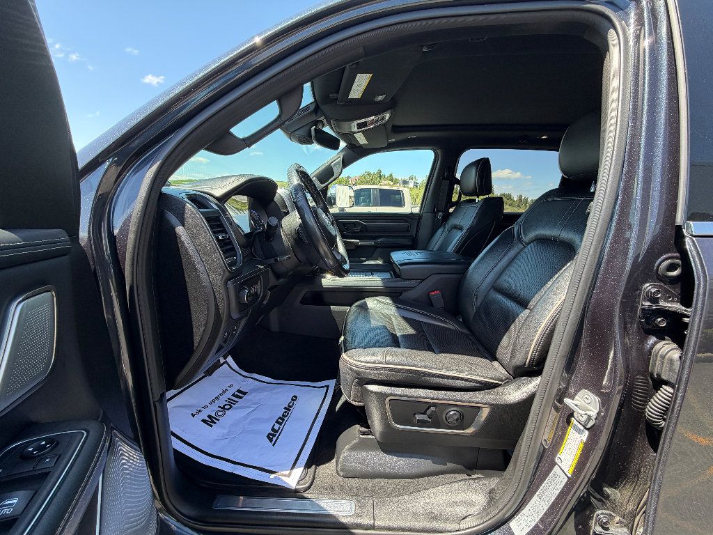 Used 2019 RAM 1500 Limited AWD/4WD image 2