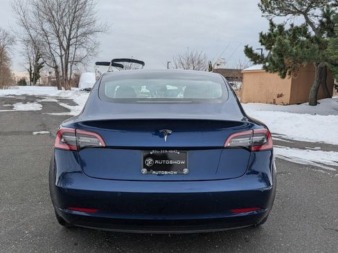 Used 2018 Tesla Model 3 Mid Range image 6