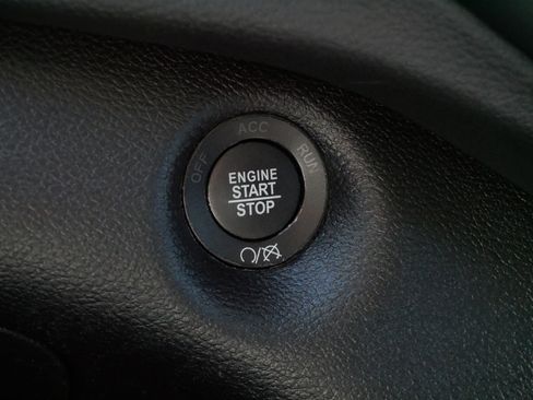Used 2022 Jeep Cherokee Limited AWD/4WD image 28