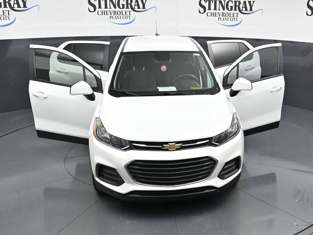 Certified 2022 Chevrolet Trax LS w/ Tint and Cruise Package AWD/4WD image 34