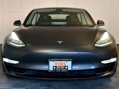 Used 2018 Tesla Model 3 Long Range image 23