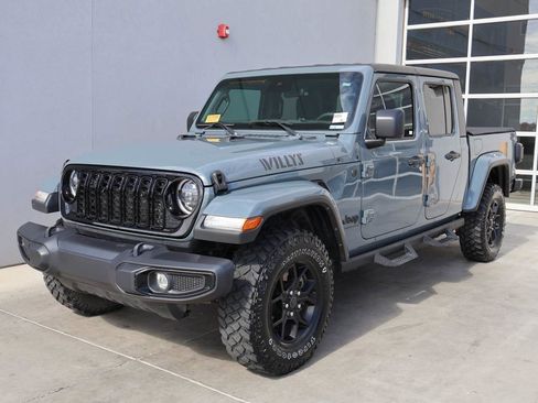 Used 2024 Jeep Gladiator Sport AWD/4WD image 1