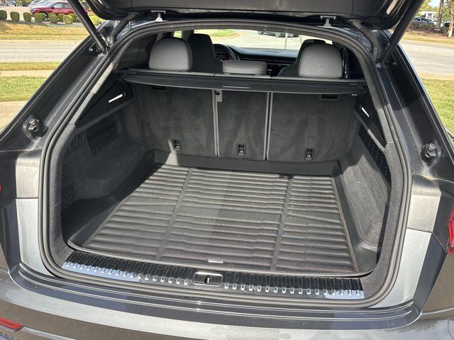 Used 2022 Audi SQ8 Prestige AWD/4WD image 8
