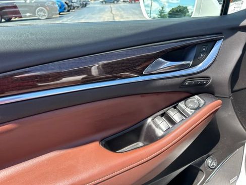 Used 2018 Buick Enclave Avenir AWD/4WD image 35