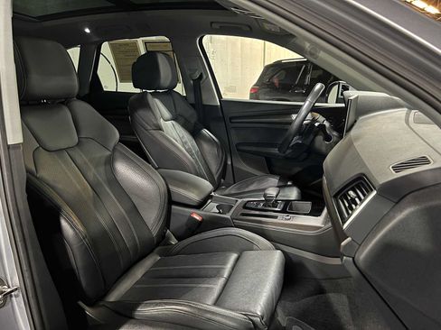 Used 2023 Audi Q5 2.0T Premium Plus w/ Premium Plus Package AWD/4WD image 12