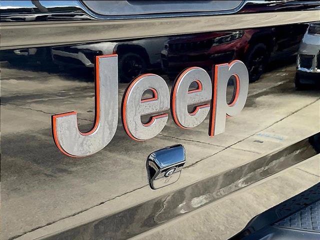 Used 2022 Jeep Gladiator Sport AWD/4WD image 29