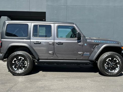 Used 2024 Jeep Wrangler Unlimited Rubicon 4xe AWD/4WD image 3