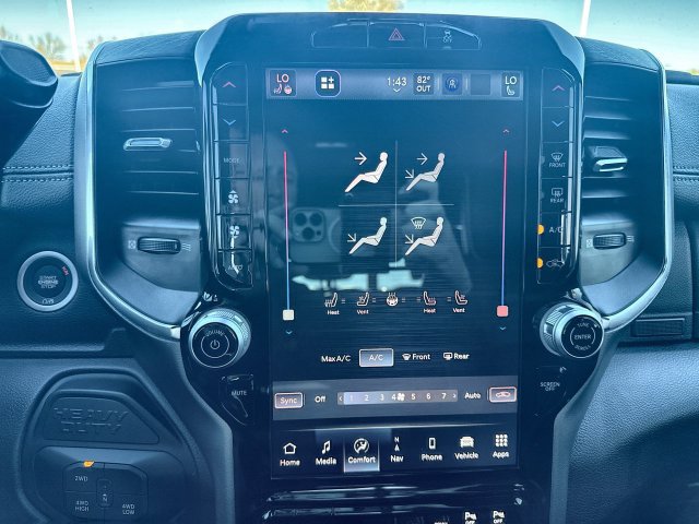 Used 2026 RAM 2500 Laramie AWD/4WD image 19