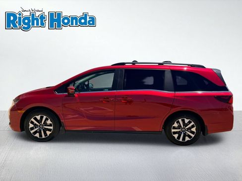 New 2026 Honda Odyssey EX-L image 3