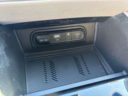 Used 2024 Kia Sportage EX image 21