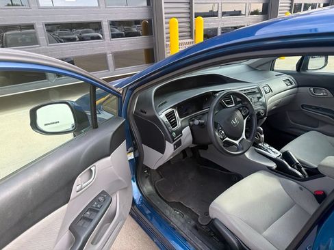 Used 2013 Honda Civic LX image 6