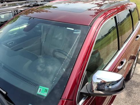 Used 2017 Jeep Grand Cherokee Limited AWD/4WD image 10