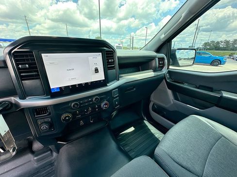 Certified 2025 Ford F150 XL w/ Equipment Group 103A High AWD/4WD image 18