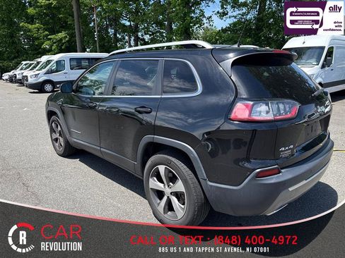Used 2019 Jeep Cherokee Limited AWD/4WD image 4