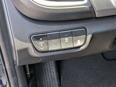 Certified 2025 Kia Seltos LX AWD/4WD image 14