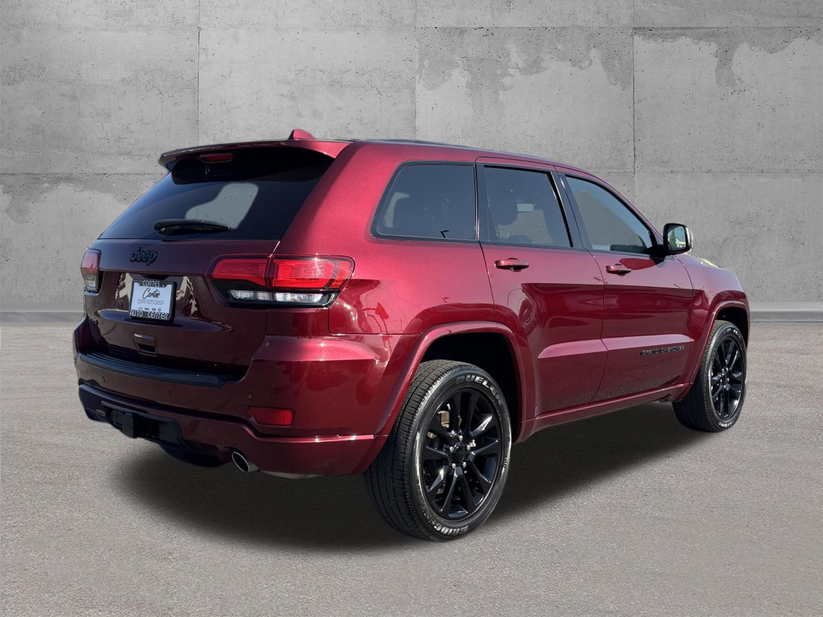 Used 2021 Jeep Grand Cherokee Laredo X AWD/4WD image 7