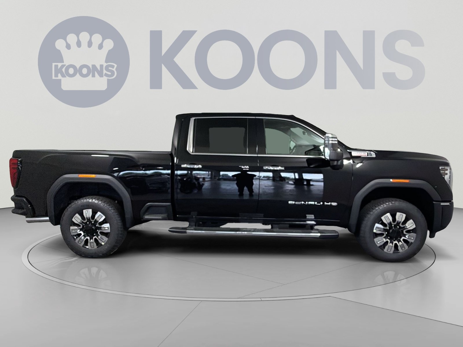 New 2026 GMC Sierra 2500 Denali w/ Denali Reserve Package AWD/4WD image 8