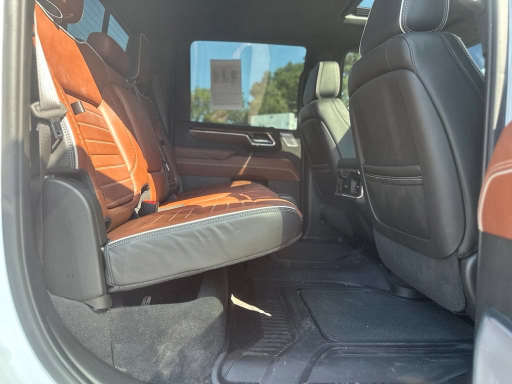 Used 2024 GMC Sierra 2500 Denali Ultimate w/ Max Trailering Package AWD/4WD image 30